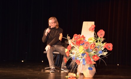 PIERWSZY KONCERT PIANISTYCZNY NA SCENIE TOK