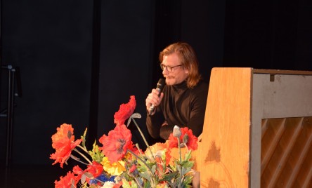 PIERWSZY KONCERT PIANISTYCZNY NA SCENIE TOK