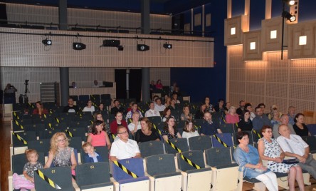 PIERWSZY KONCERT PIANISTYCZNY NA SCENIE TOK