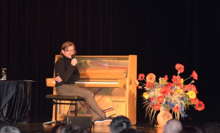 PIERWSZY KONCERT PIANISTYCZNY NA SCENIE TOK