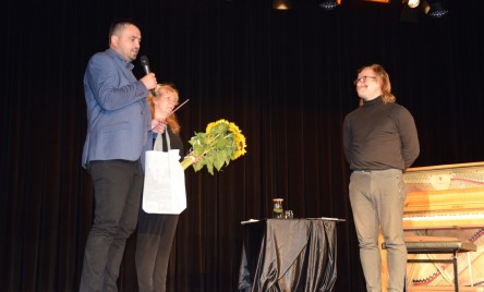 PIERWSZY KONCERT PIANISTYCZNY NA SCENIE TOK