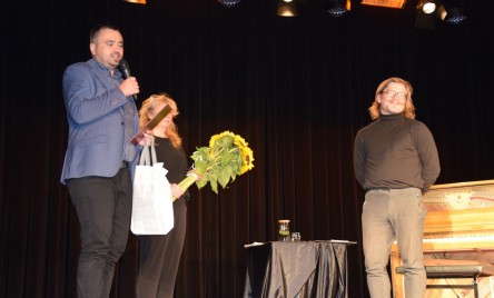 PIERWSZY KONCERT PIANISTYCZNY NA SCENIE TOK