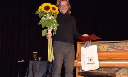 PIERWSZY KONCERT PIANISTYCZNY NA SCENIE TOK