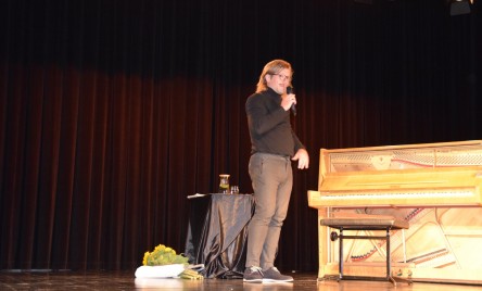 PIERWSZY KONCERT PIANISTYCZNY NA SCENIE TOK