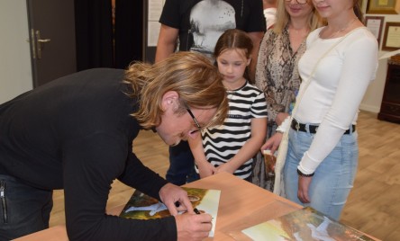 PIERWSZY KONCERT PIANISTYCZNY NA SCENIE TOK