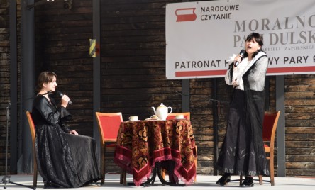 Aktorki Teatru TOK SHOW na Narodowym Czytaniu 2021