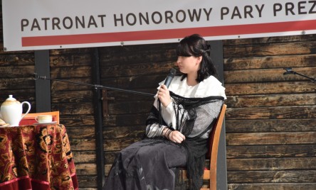 Aktorki Teatru TOK SHOW na Narodowym Czytaniu 2021