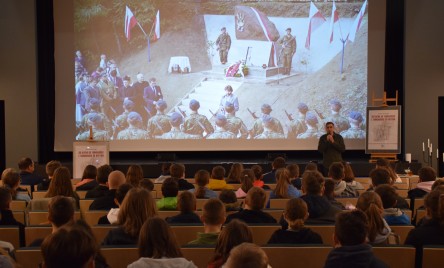 LEKCJA HISTORII Z PIOTREM KUPCZAKIEM