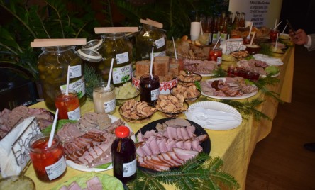 FESTIWAL TEATRÓW WIEJSKICH  ZWYKI 2021 W WARSZAWIE