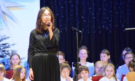 PROGRAM PATRIOTYCZNY UCZNIÓW SZKOŁY PODSTAWOWEJ W TARNOGRODZIE i PODSUMOWANIE KONKURSU (19.12.2021r. 12.00)
