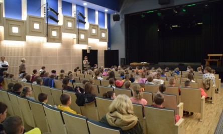 Międzynarodowy Dzień Teatru w TOK-u z Brzechwą i Teatrem Młodszych