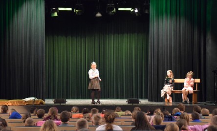 Międzynarodowy Dzień Teatru w TOK-u z Brzechwą i Teatrem Młodszych