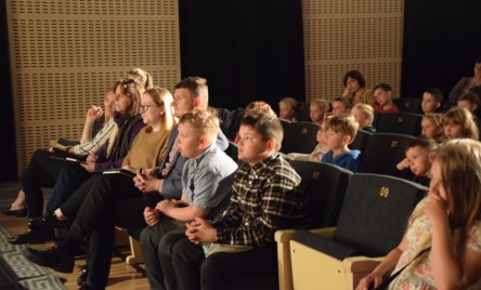 21. POWIATOWY PRZEGLĄD TEATRÓW DZIECIĘCYCH I MŁODZIEŻOWYCH