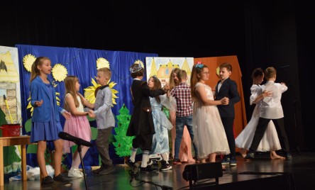 21. POWIATOWY PRZEGLĄD TEATRÓW DZIECIĘCYCH I MŁODZIEŻOWYCH