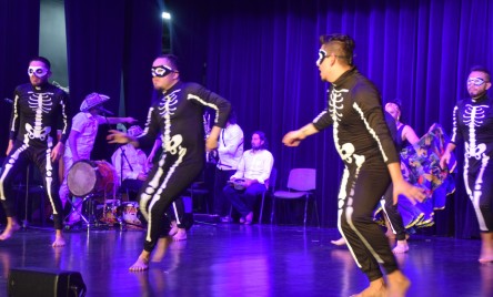 "Compañía Artística y Cultural Sintana” z Bogoty na tarnogrodzkiej scenie