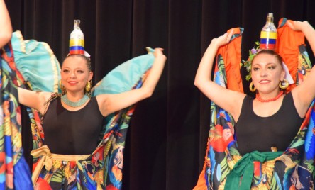 "Compañía Artística y Cultural Sintana” z Bogoty na tarnogrodzkiej scenie