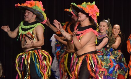 "Compañía Artística y Cultural Sintana” z Bogoty na tarnogrodzkiej scenie