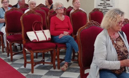 A seniorzy podróżują...