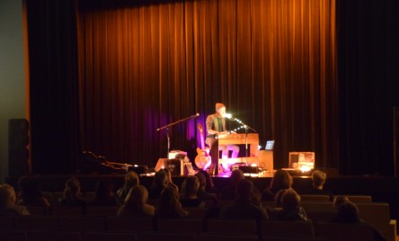 Henry No Hurry na scenie TOK