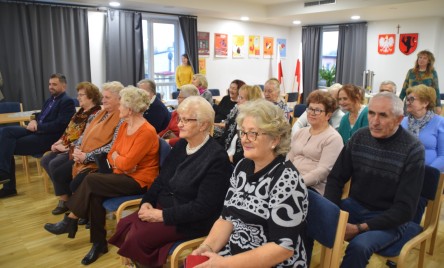 Przedszkolaki na Dzień Seniora