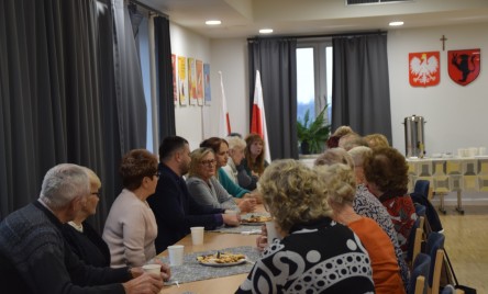 Przedszkolaki na Dzień Seniora