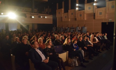 "KLUB KAWALERÓW" PONOWNIE NA DESKACH TOK