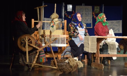 Ludowy kalejdoskop na tarnogrodzkiej scenie