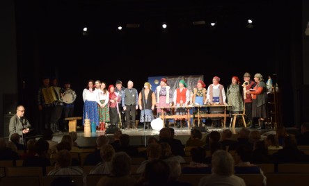 Ludowy kalejdoskop na tarnogrodzkiej scenie