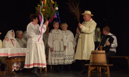 Ludowy kalejdoskop na tarnogrodzkiej scenie