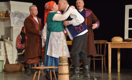 Ludowy kalejdoskop na tarnogrodzkiej scenie