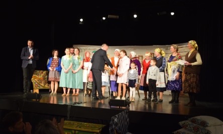 Ludowy kalejdoskop na tarnogrodzkiej scenie