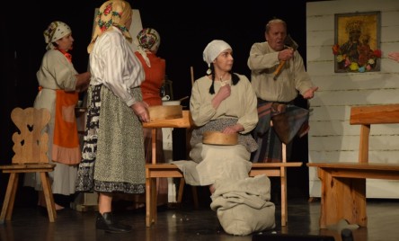 Ludowy kalejdoskop na tarnogrodzkiej scenie