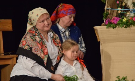 Ludowy kalejdoskop na tarnogrodzkiej scenie