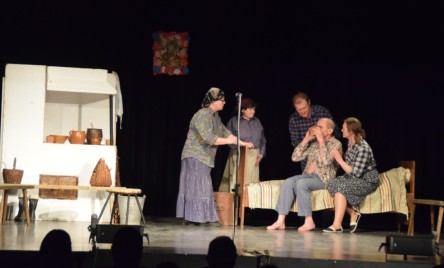 Ludowy kalejdoskop na tarnogrodzkiej scenie