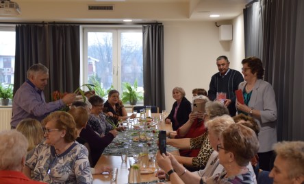 DZIEŃ KOBIET W TARNOGRODZKIM KLUBIE SENIORA