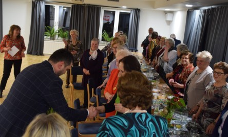 DZIEŃ KOBIET W TARNOGRODZKIM KLUBIE SENIORA