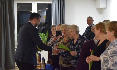 DZIEŃ KOBIET W TARNOGRODZKIM KLUBIE SENIORA