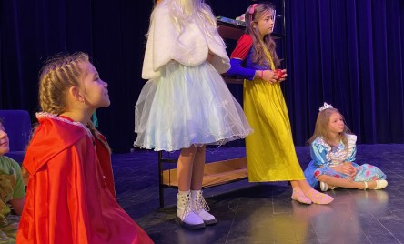 Wiosennie i teatralnie na scenie 