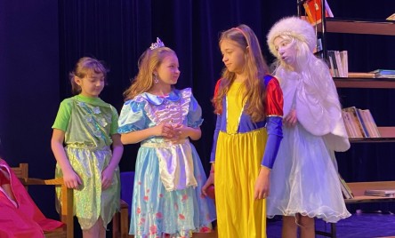 Wiosennie i teatralnie na scenie 