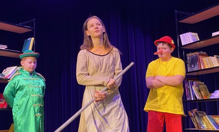 Wiosennie i teatralnie na scenie 