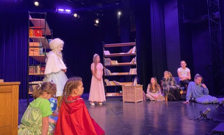 Wiosennie i teatralnie na scenie 