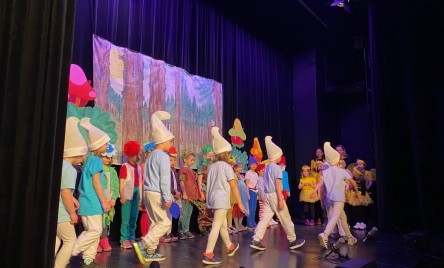 Wiosennie i teatralnie na scenie 