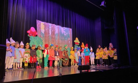 Wiosennie i teatralnie na scenie 