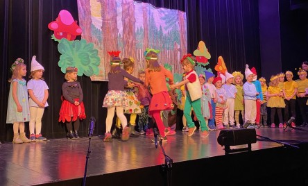 Wiosennie i teatralnie na scenie 