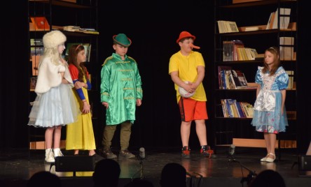 Powiatowe święto teatrów dziecięcych i młodzieżowych