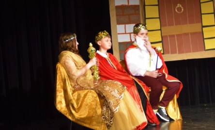 Powiatowe święto teatrów dziecięcych i młodzieżowych