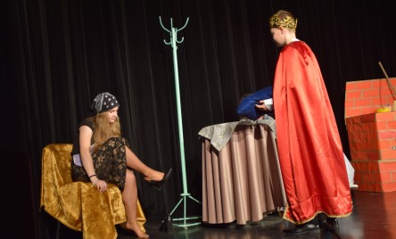 Powiatowe święto teatrów dziecięcych i młodzieżowych