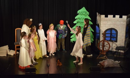 Powiatowe święto teatrów dziecięcych i młodzieżowych