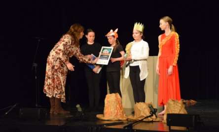 Powiatowe święto teatrów dziecięcych i młodzieżowych