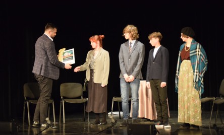 Powiatowe święto teatrów dziecięcych i młodzieżowych